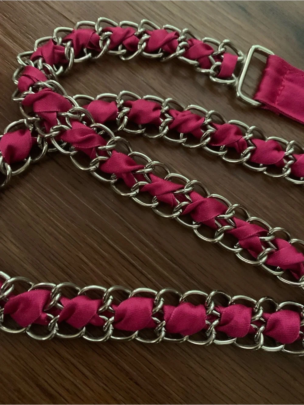 Fuchsia Chain-Link Ribbon Belt